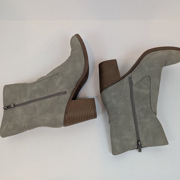 Maurices Addison Mid Ankle Block Heel Booties in Gray, Sz 8.5 - Picture 5 of 5